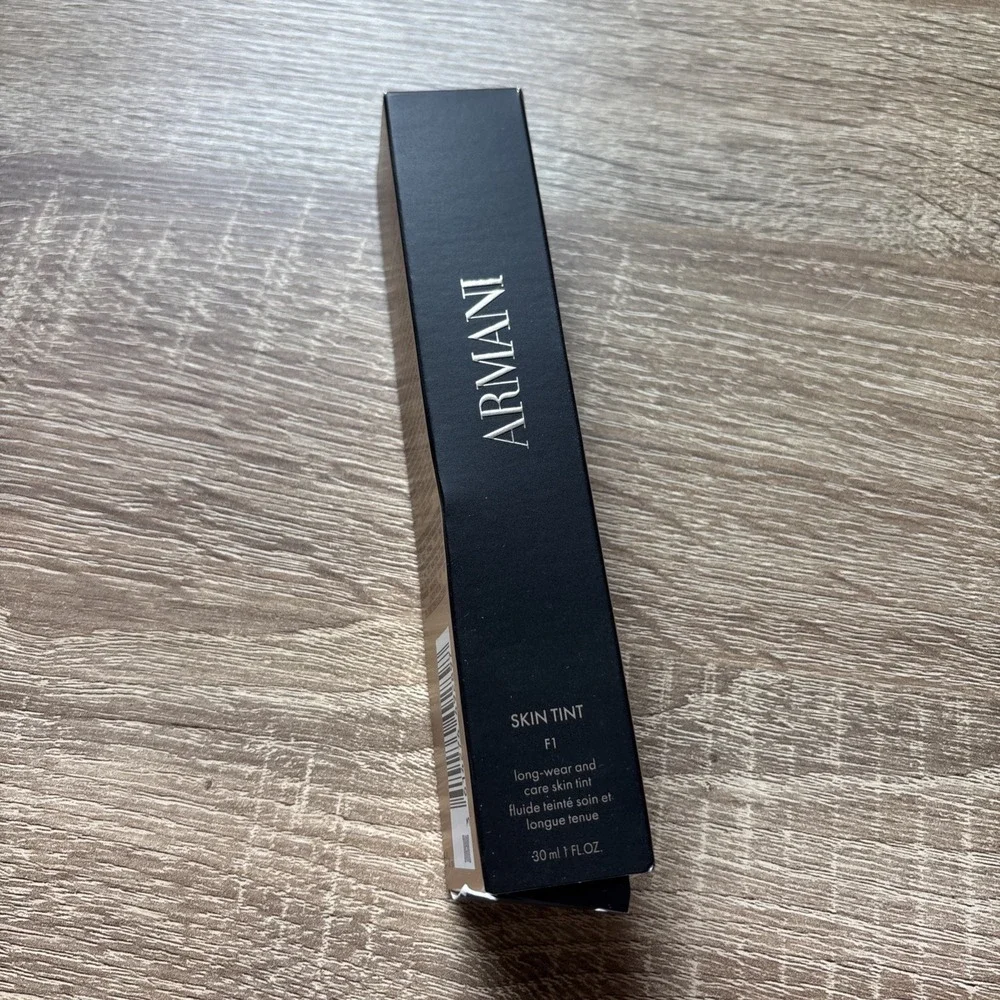 NIB Armani Beauty - F1 Fair Neutral - Longwear radiant glow Skin Tint 30ml 1oz
